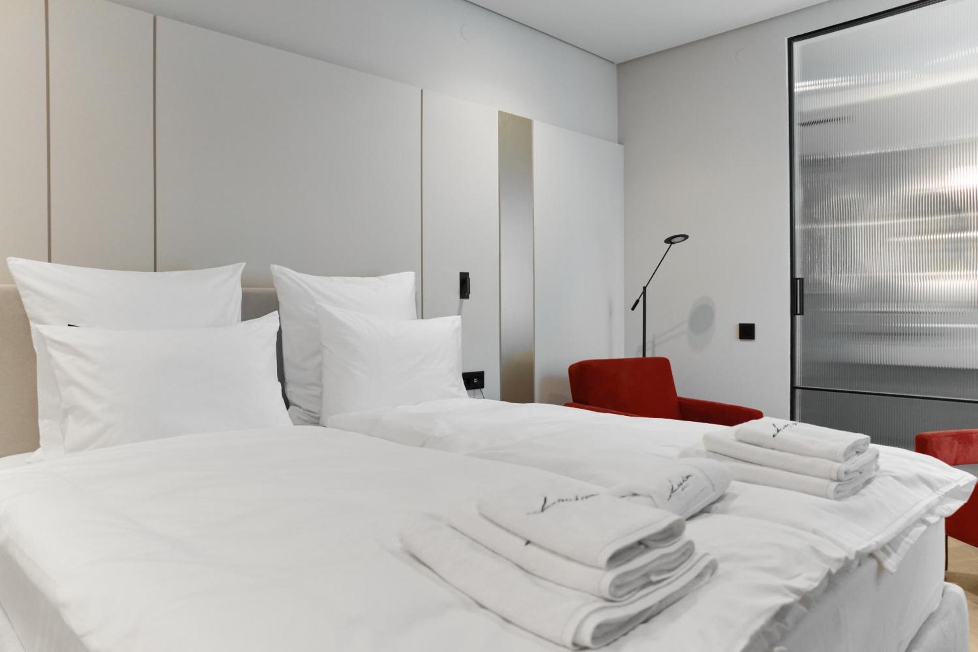 Hotel Laudon Ужгород Екстер'єр фото