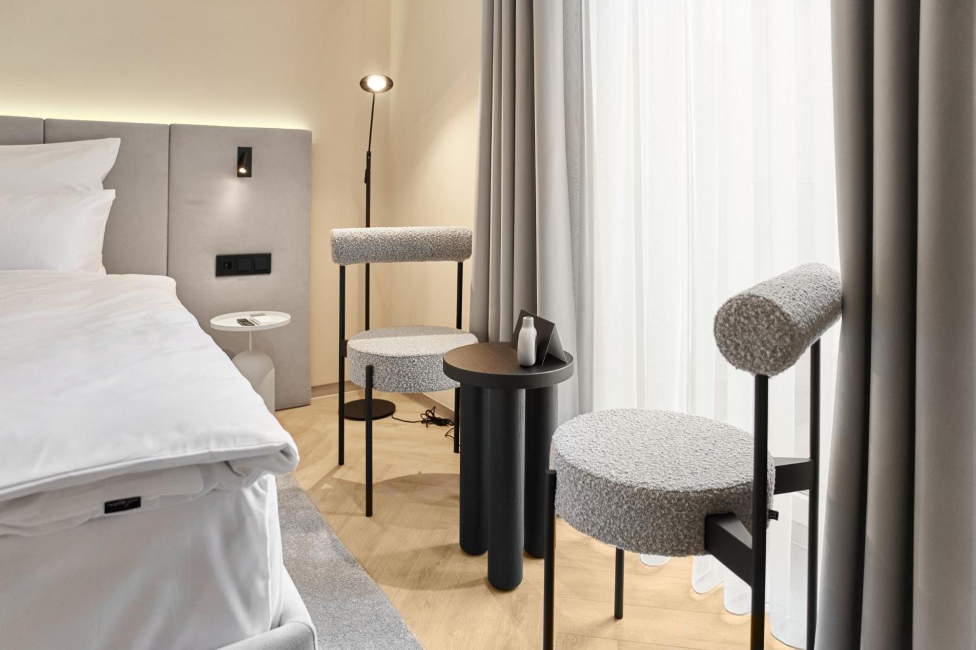 Hotel Laudon Ужгород Екстер'єр фото